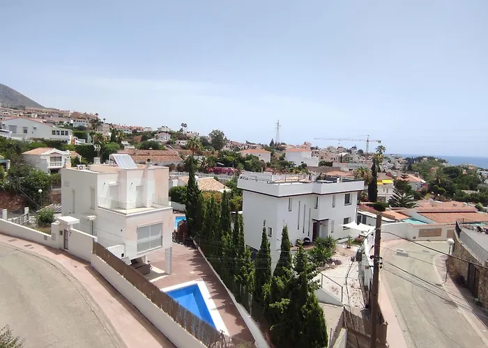 Paraiso Del Mar- Privada Con Piscina Propia Y Vista Al Mar Cerca De La Playa * Fuengirola