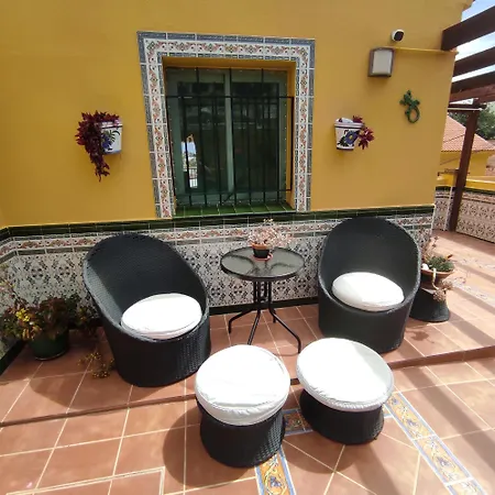 Paraiso Del Mar- Privada Con Piscina Propia Y Vista Al Mar Cerca De La Playa Hébergement de vacances Fuengirola