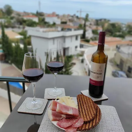 Paraiso Del Mar- Privada Con Piscina Propia Y Vista Al Mar Cerca De La Playa Fuengirola