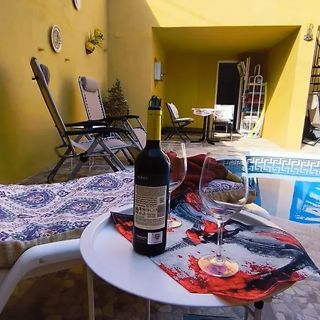 Paraiso Del Mar- Privada Con Piscina Propia Y Vista Al Mar Cerca De La Playa Hébergement de vacances Fuengirola