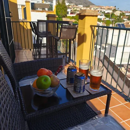 Paraiso Del Mar- Privada Con Piscina Propia Y Vista Al Mar Cerca De La Playa 펜션 *