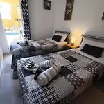 Paraiso Del Mar- Privada Con Piscina Propia Y Vista Al Mar Cerca De La Playa Будинок відпочинку