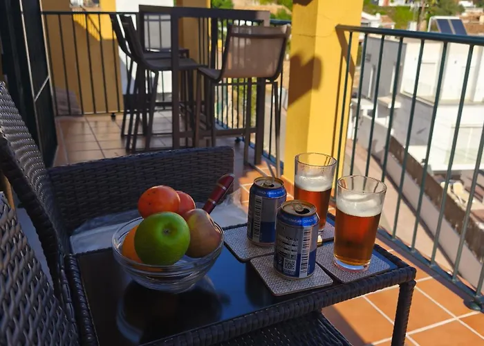 Paraiso Del Mar- Privada Con Piscina Propia Y Vista Al Mar Cerca De La Playa 度假居 *